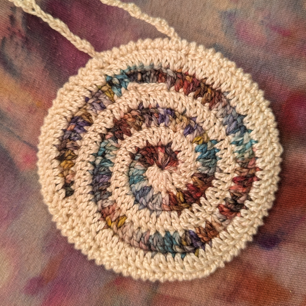 satiny treasure pouch