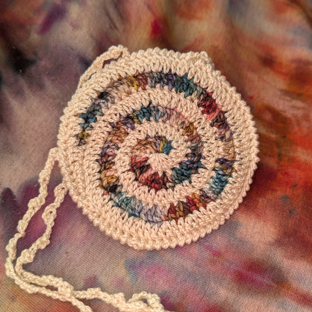 satiny treasure pouch