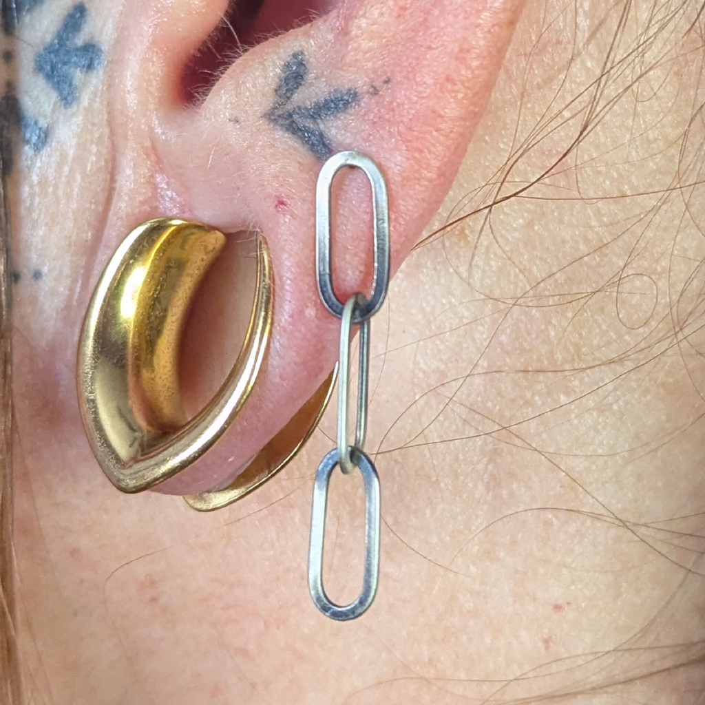 dainty chic sterling chain studs