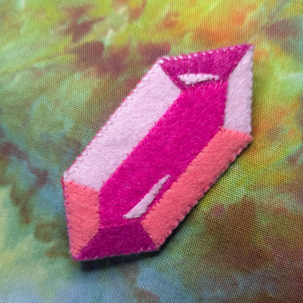 pink gem brooch: style C