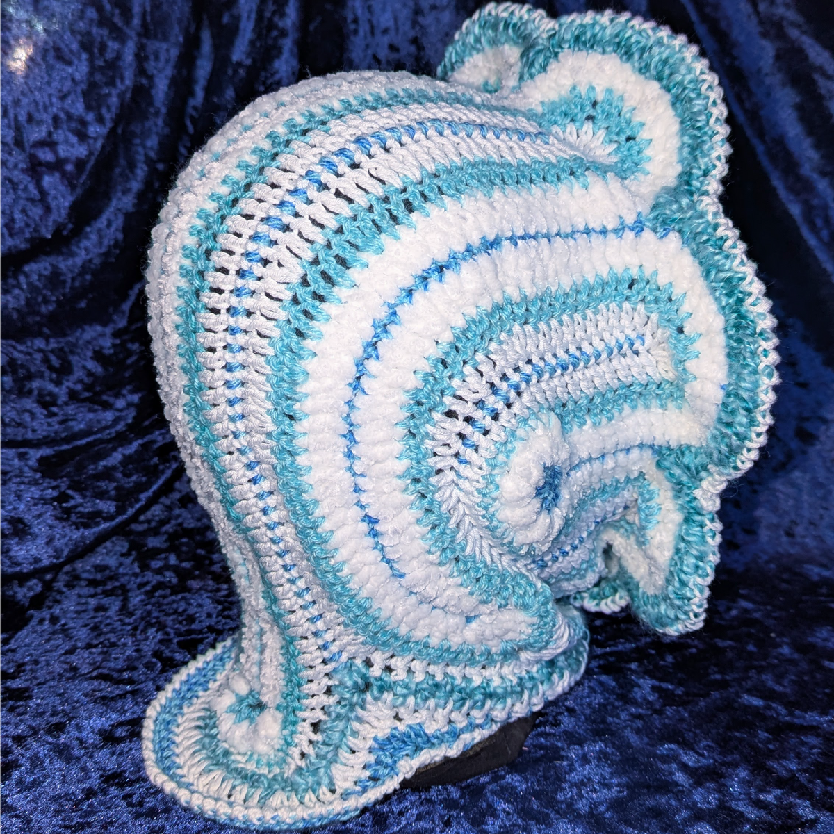 icy blue daisy hood