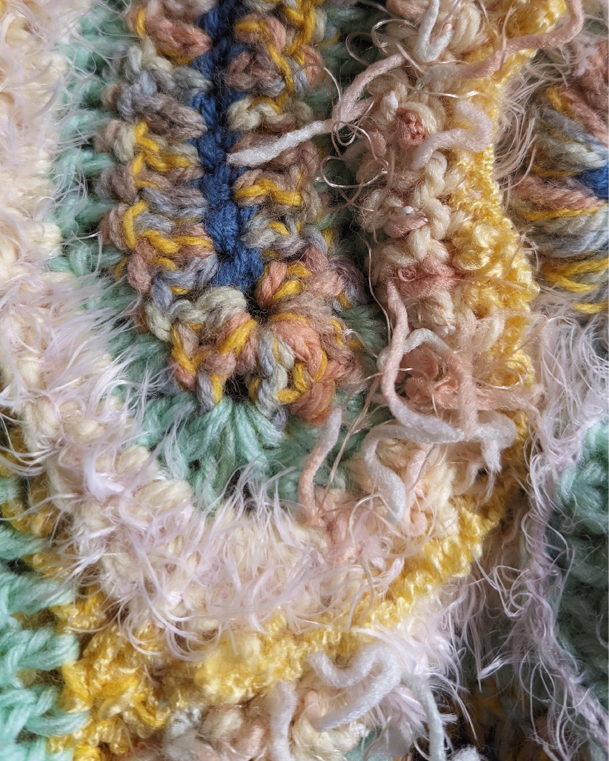 pastel daisy hood