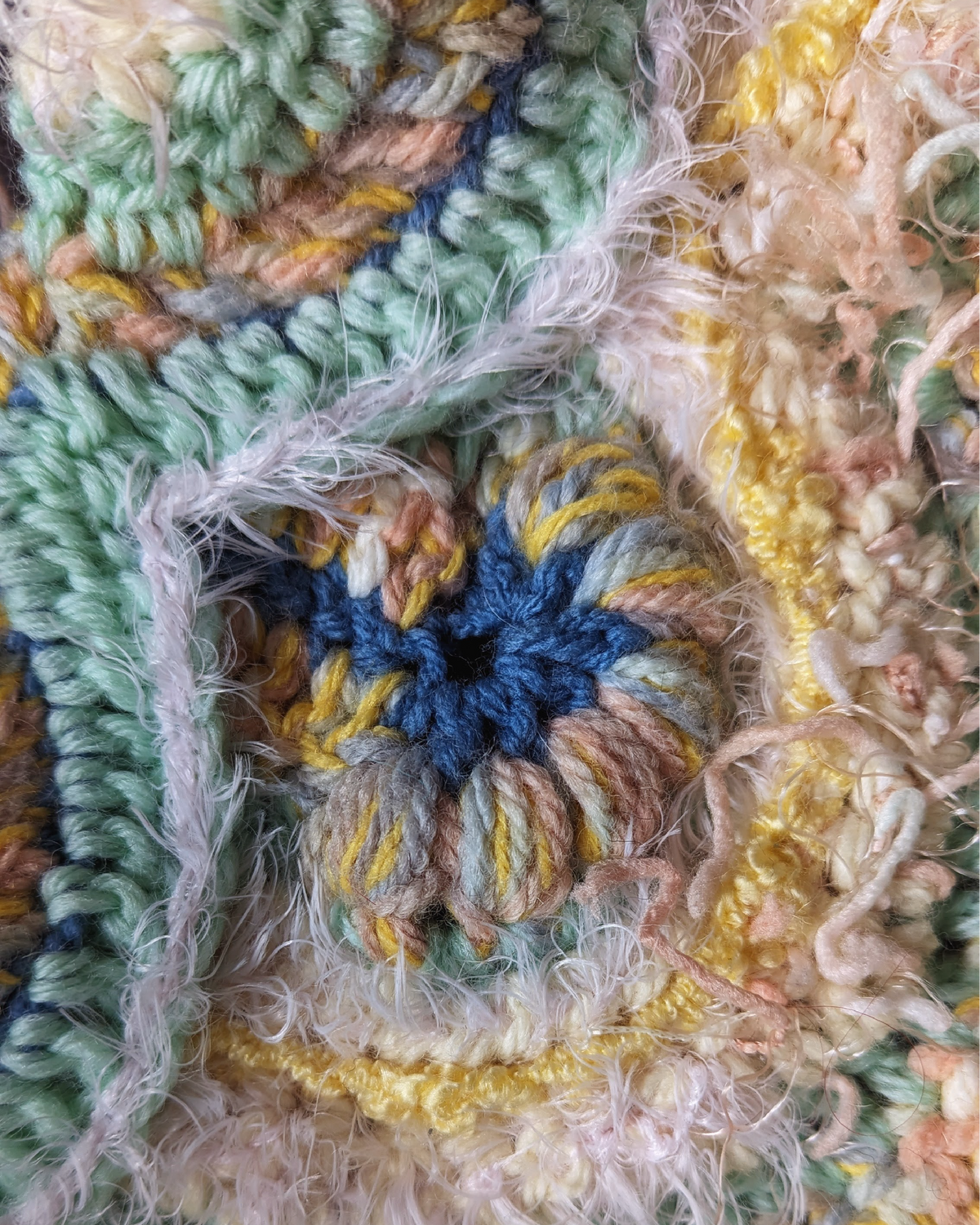 pastel daisy hood